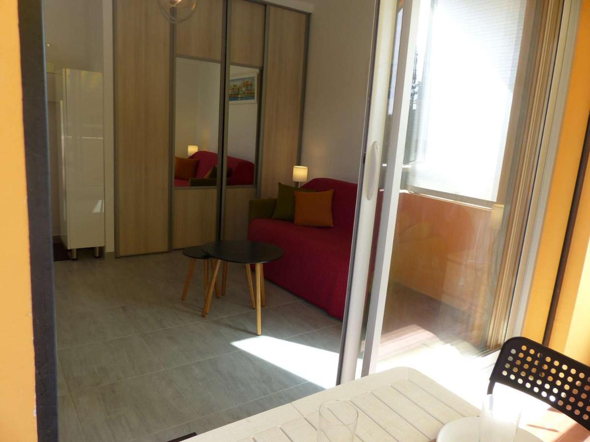 Charmant Studio Climatise Avec Balcon A 50M De La Plage - Le Lavandou Centre-Ville - Fr-1-308-110 Exterior photo
